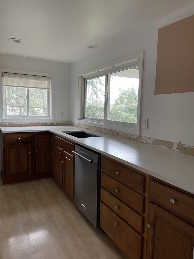 white quartz countertop